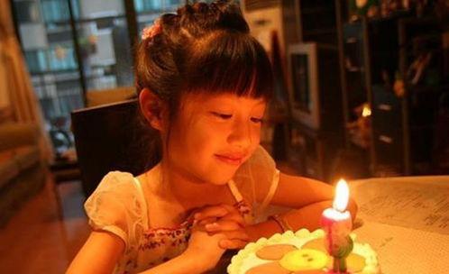 给爸爸过生日的女网红,为爸爸庆生打造温馨生日盛宴！”