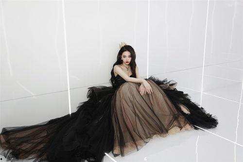 喻言头条文章,揭秘喻言背后的故事，带你走进她的世界