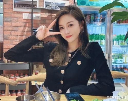 济阳网红小媳妇照片,镜头下的美丽瞬间