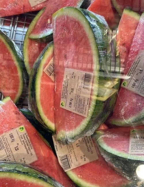 吃瓜吃多了会打钱吗,揭秘“吃瓜打钱”现象背后的真相