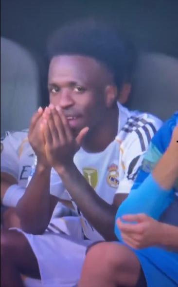 头条看球王大爷